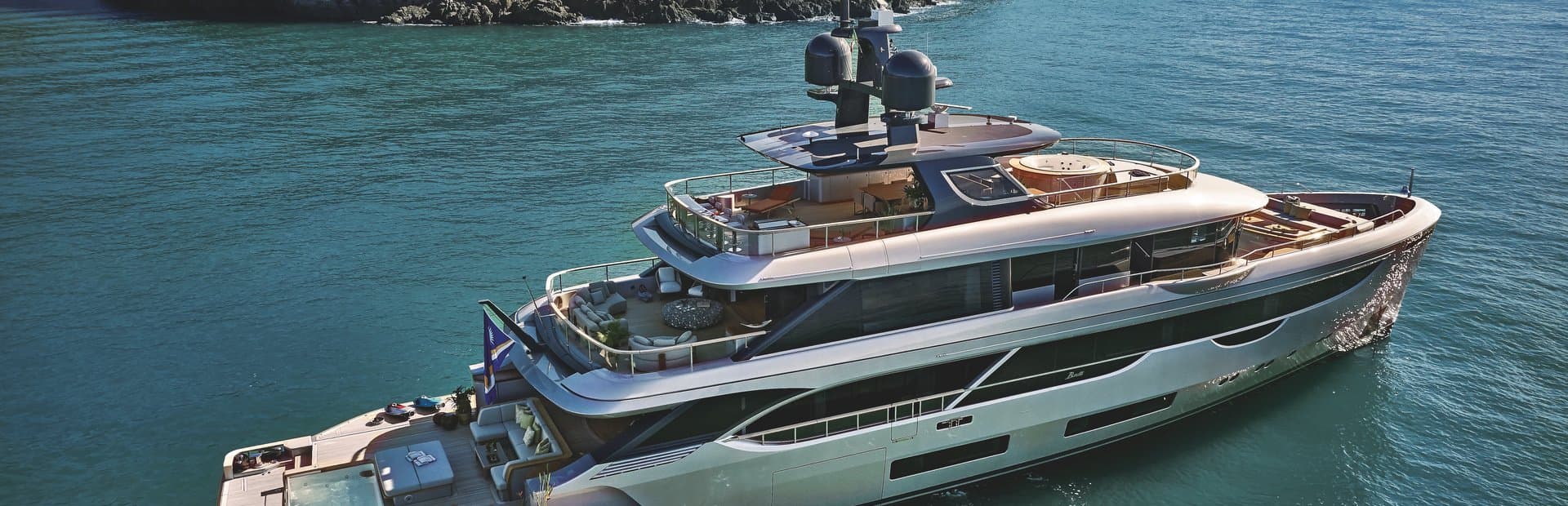Benetti Oasis 40M