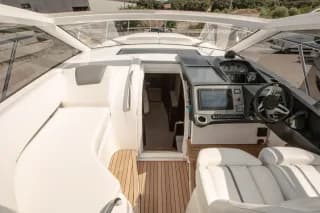 2024 Princess V40 — photo 9
