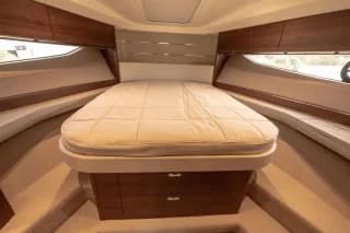 2024 Princess V40 — photo 13