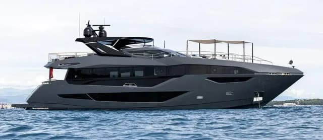 2023 Sunseeker 100 Yacht — photo 2