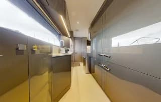 2023 Sunseeker 100 Yacht — photo 32