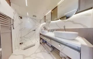 2023 Sunseeker 100 Yacht — photo 51