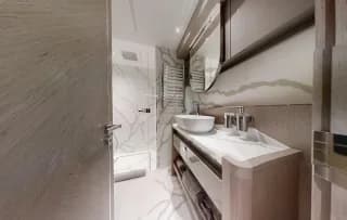 2023 Sunseeker 100 Yacht — photo 69