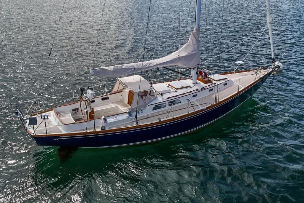 Hera - Hinckley Sou'wester 42 — photo 3