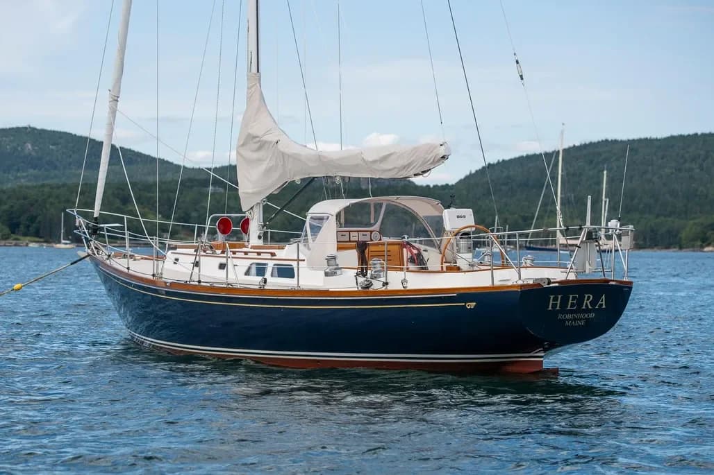 Hera - Hinckley Sou'wester 42