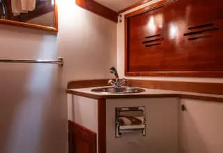 Hera - Hinckley Sou'wester 42 - Thumbnail 37