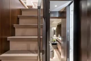 2024 Sunseeker Manhattan 55 - Exquisite British Craftsmanship - Thumbnail 10