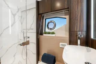 2024 Sunseeker Manhattan 55 - Exquisite British Craftsmanship - Thumbnail 16