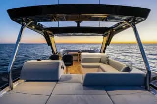 2024 Sunseeker Manhattan 55 - Exquisite British Craftsmanship - Thumbnail 28