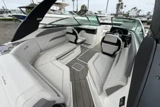 2024 Sea Ray SLX 260 - Factory Warranty Until 2029 - Thumbnail 9