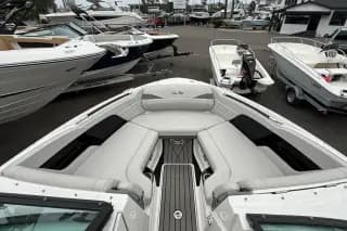 2024 Sea Ray SLX 260 - Factory Warranty Until 2029 - Thumbnail 15
