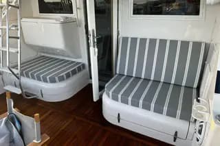 2000 Bertram 36 SF - Legendary Sportfish Performance & Comfort - Thumbnail 15