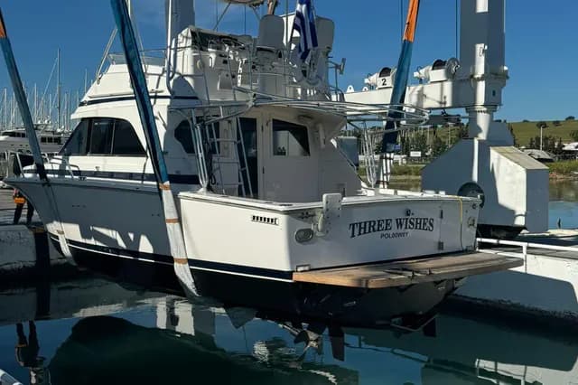 2000 Bertram 36 SF - Legendary Sportfish Performance & Comfort — photo 4