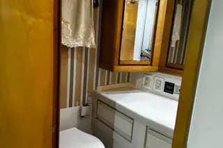 2000 Bertram 36 SF - Legendary Sportfish Performance & Comfort - Thumbnail 33