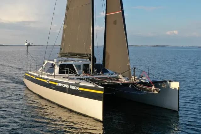 2006 Gunboat 48 DANCING BEAR - Image 2