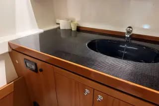 2006 Gunboat 48 DANCING BEAR - Thumbnail 32