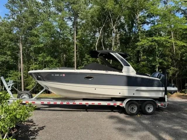 2022 Chaparral 267 SSX OB - Immaculate Bowrider with Factory Warranty — photo 2