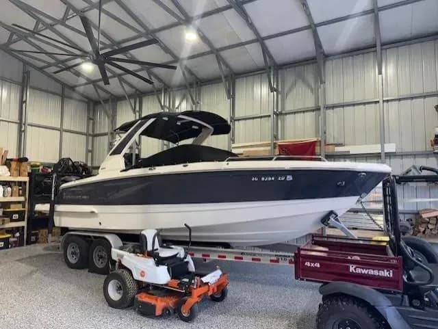 2022 Chaparral 267 SSX OB - Immaculate Bowrider with Factory Warranty — photo 4