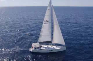 2015 Jeanneau Sun Odyssey 509 - Thumbnail 2