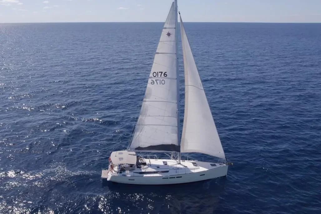 2015 Jeanneau Sun Odyssey 509 — photo 2
