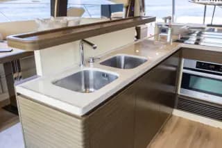 2015 Azimut 64 Flybridge - Thumbnail 43