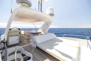 2015 Azimut 64 Flybridge - Thumbnail 23
