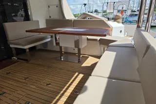 2023 Privilege Signature 510 Catamaran - Thumbnail 18