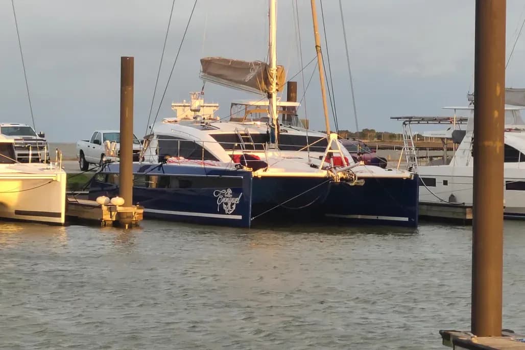 2023 Privilege Signature 510 Catamaran - Main image