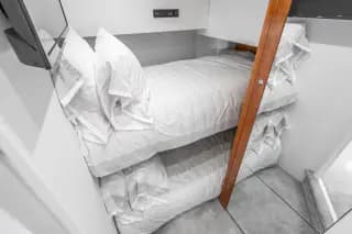 2005 Sunseeker Predator 68 - Thumbnail 29