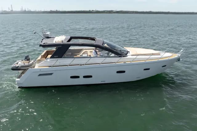 2010 Sealine SC47 | Zeus Pod Drives | Hamble Point Berth Available - Image 3