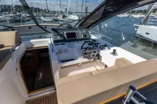 2010 Sealine SC47 | Zeus Pod Drives | Hamble Point Berth Available - Thumbnail 14