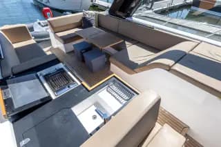 2010 Sealine SC47 | Zeus Pod Drives | Hamble Point Berth Available - Thumbnail 16