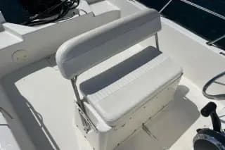 2014 Boston Whaler 170 Montauk - Thumbnail 9