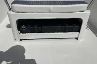 2014 Boston Whaler 170 Montauk - Thumbnail 18