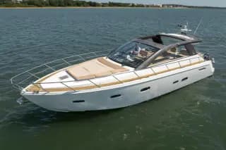 2010 Sealine SC47 | Zeus Pod Drives | Hamble Point Berth Available - Thumbnail 2
