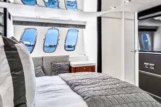 2005 Sunseeker Predator 68 - Thumbnail 17