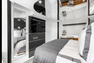 2005 Sunseeker Predator 68 - Thumbnail 26