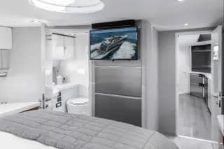 2005 Sunseeker Predator 68 - Thumbnail 27