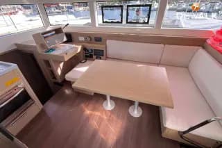 2024 Lagoon 40 | Nearly New Catamaran | One Season Use — photo 17