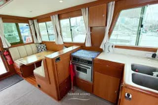 2007 360 Sedan Trawler — photo 7
