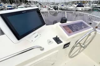 2007 360 Sedan Trawler — photo 11