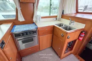 2007 360 Sedan Trawler — photo 17
