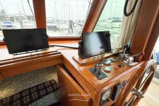 2007 360 Sedan Trawler — photo 18