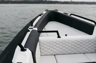 2024 Custom 10.8 — photo 20