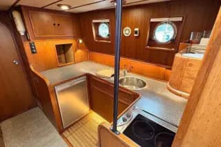 1983 Talisman 49 — photo 28