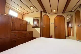 1983 Talisman 49 — photo 30
