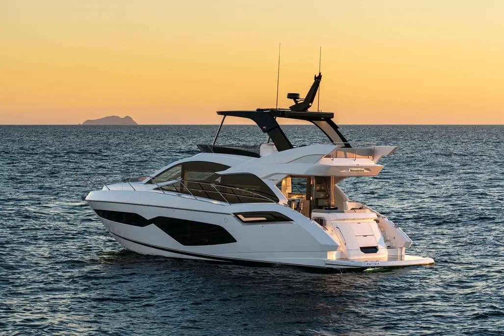 2024 Sunseeker Manhattan 55 - Exquisite British Craftsmanship — photo 2