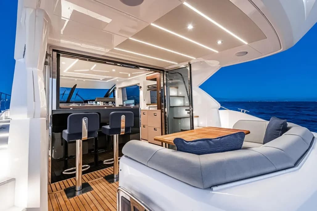 2024 Sunseeker Manhattan 55 - Exquisite British Craftsmanship — photo 4