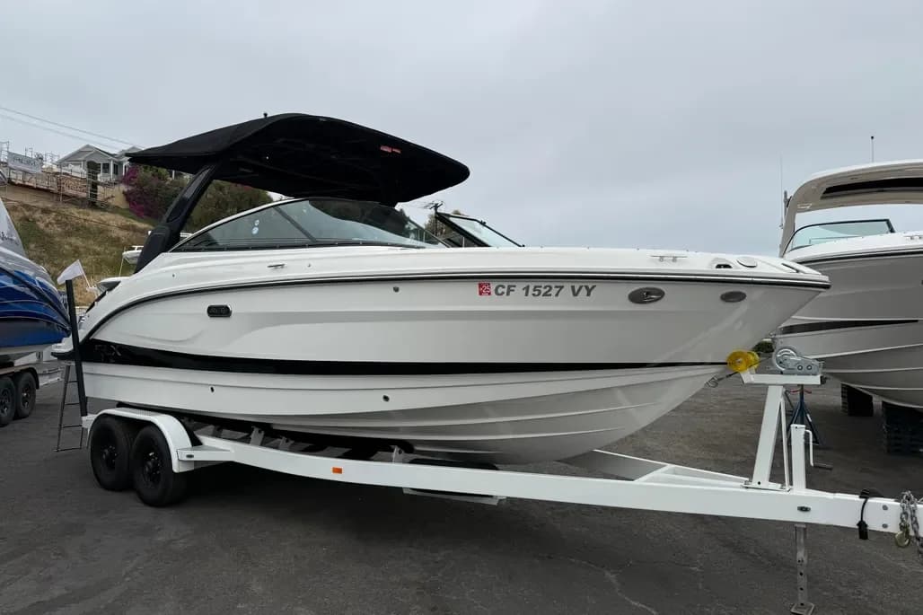 2024 Sea Ray SLX 260 - Factory Warranty Until 2029
