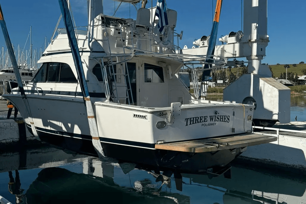2000 Bertram 36 SF - Legendary Sportfish Performance & Comfort — photo 4